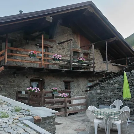 아파트 Gran Paradiso Villaggio Melignon *